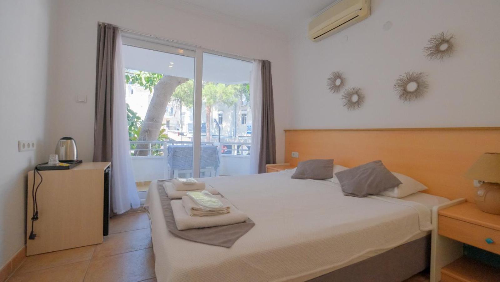 Mimosa Pension Каш Экстерьер фото